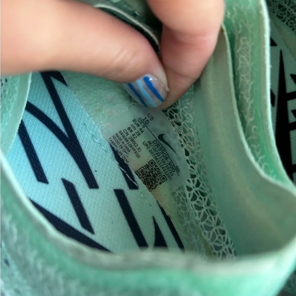 Nike Light Green Athletic Sneakers - Picture 3 of 5